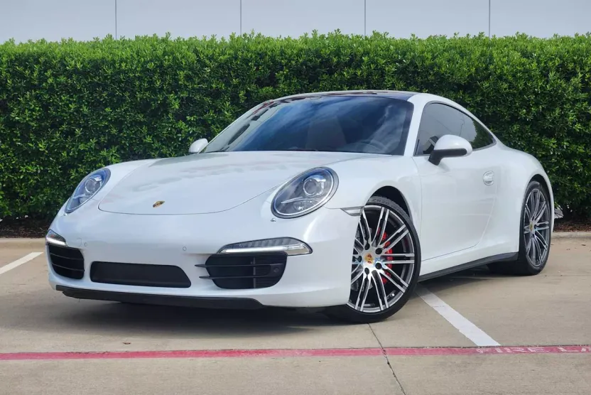 2015 Porsche 911 4S photo 1