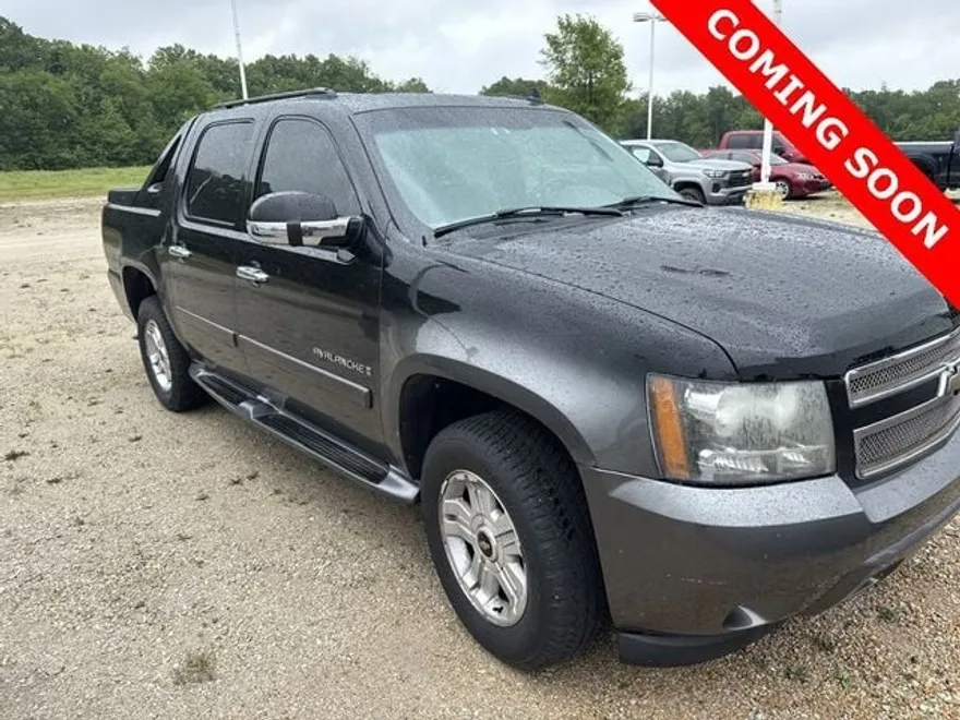 2008 Chevrolet Avalanche LT photo 1