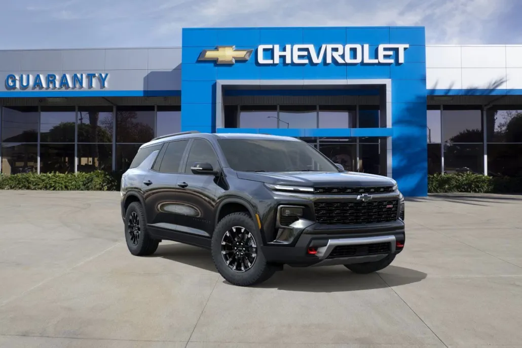 2026 Chevrolet Traverse Z71 photo 1