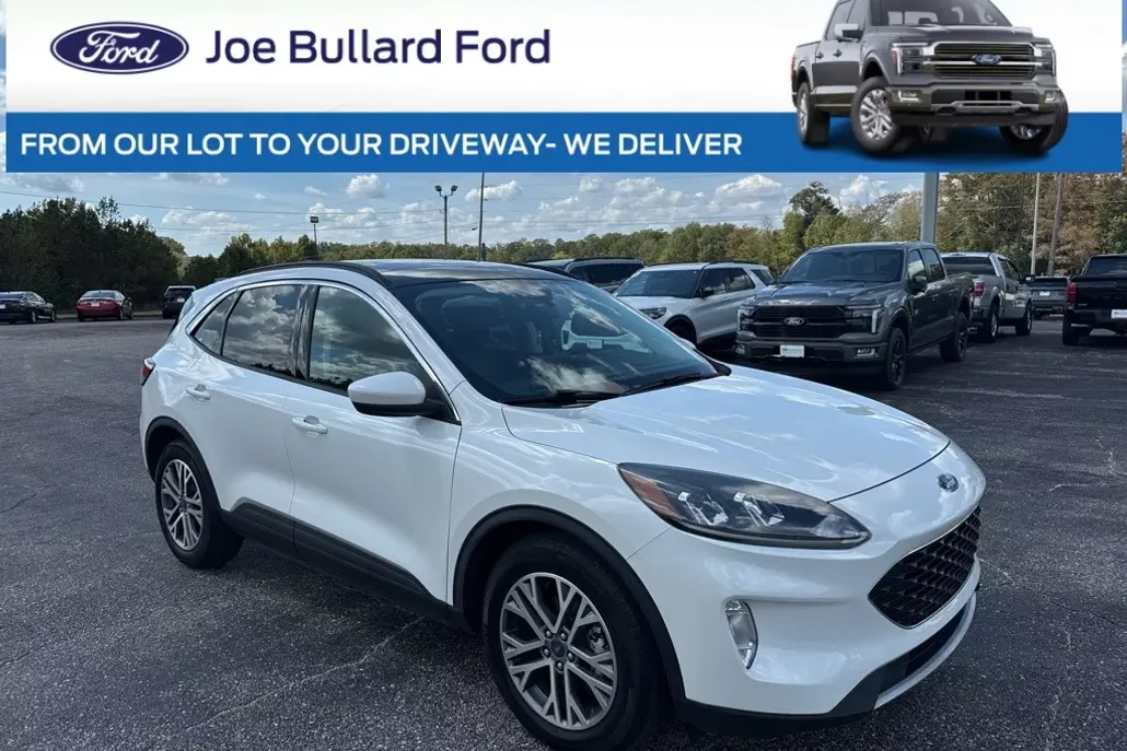 2022 Ford Escape SEL photo 1