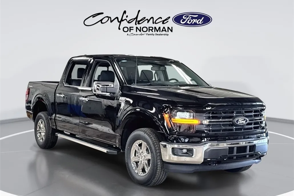 2025 Ford F-150 XLT FX4 photo 1