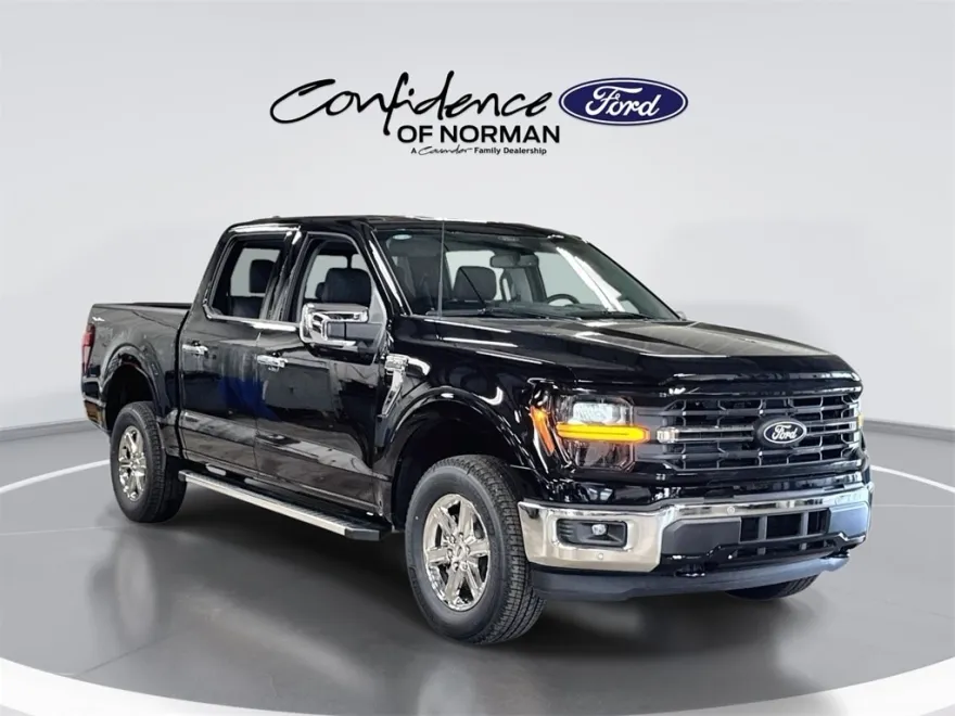 2025 Ford F-150 XLT FX4 photo 1