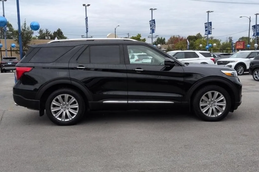 2022 Ford Explorer Limited photo 1