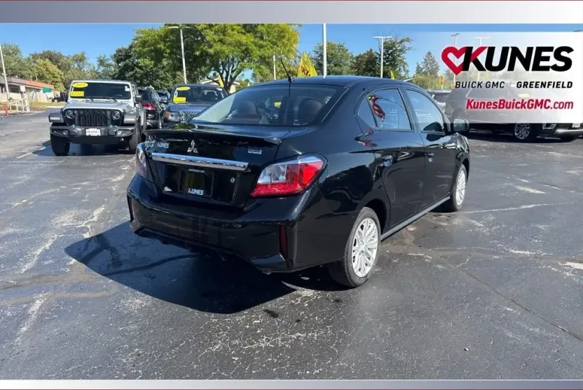 2024 Mitsubishi Mirage G4 LE photo 1