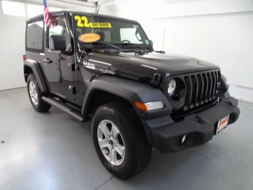 2022 Jeep Wrangler Sport S photo 1