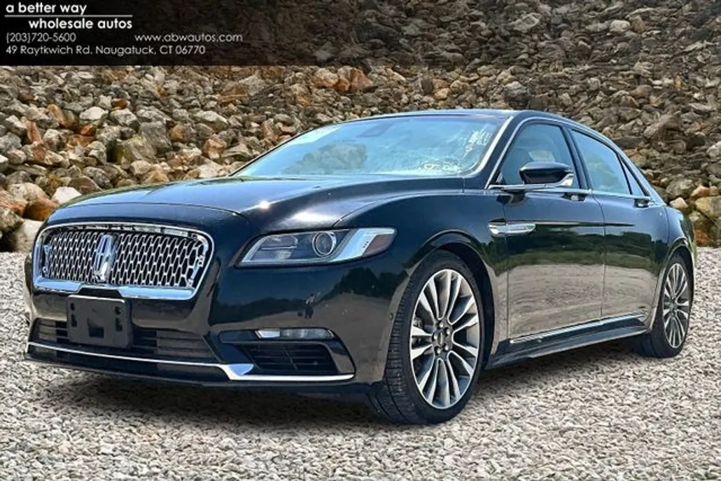 2017 Lincoln Continental Reserve photo 1
