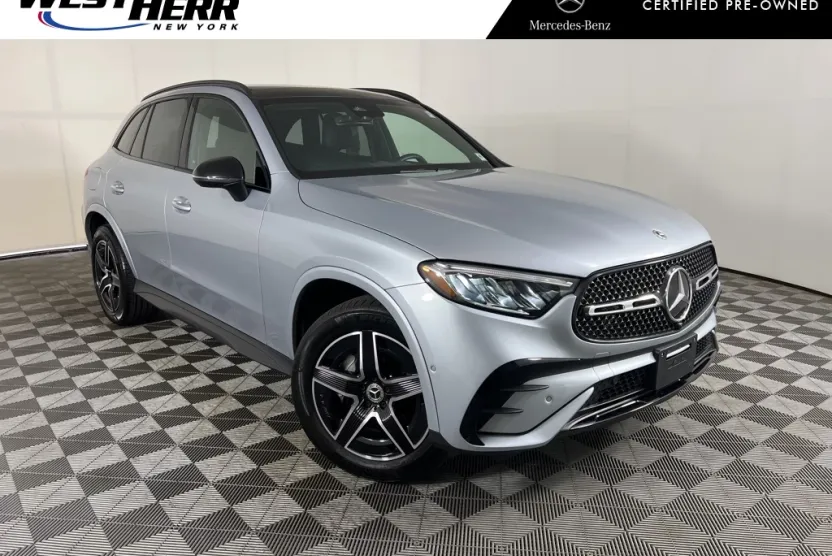 2025 Mercedes Benz GLC 300 4MATIC photo 1