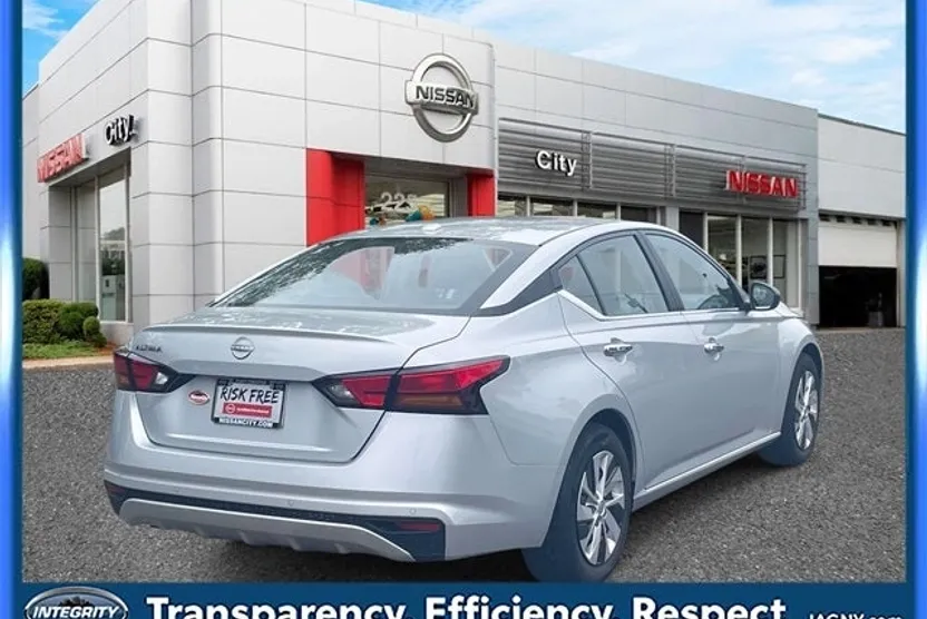 2025 Nissan Altima 2.5 S photo 1