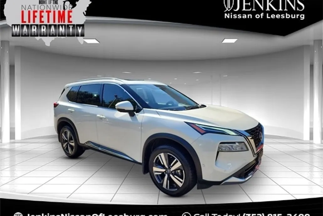 2023 Nissan Rogue Platinum photo 1