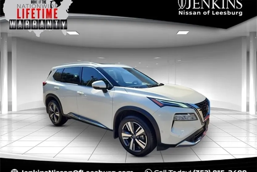 2023 Nissan Rogue Platinum photo 1