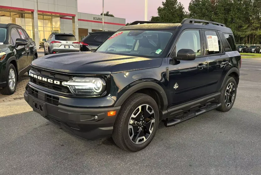 2022 Ford Bronco Sport Outer Banks photo 1