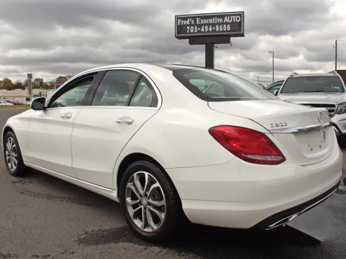 2015 Mercedes Benz C 300 4MATIC photo 4