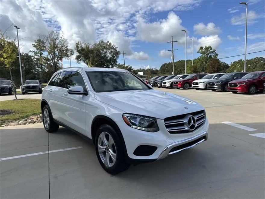 2017 Mercedes Benz GLC 300 photo 1