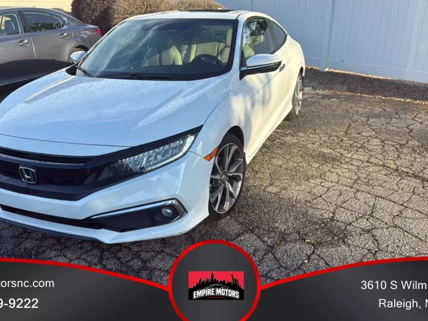 2019 Honda Civic Touring photo 1
