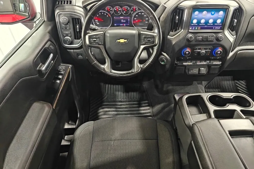 2021 Chevrolet Silverado 1500 LT photo 1