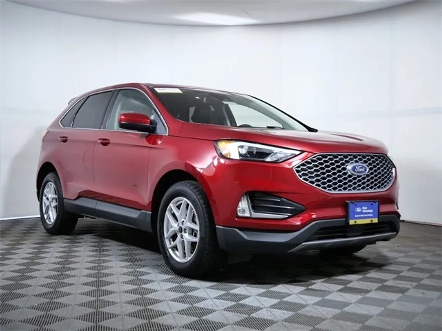 2023 Ford Edge SEL photo 1