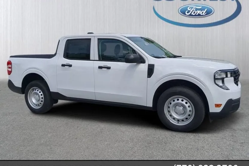 2025 Ford Maverick XL photo 1
