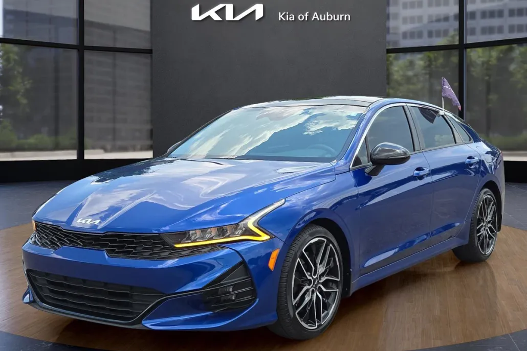 2023 Kia K5 GT photo 1