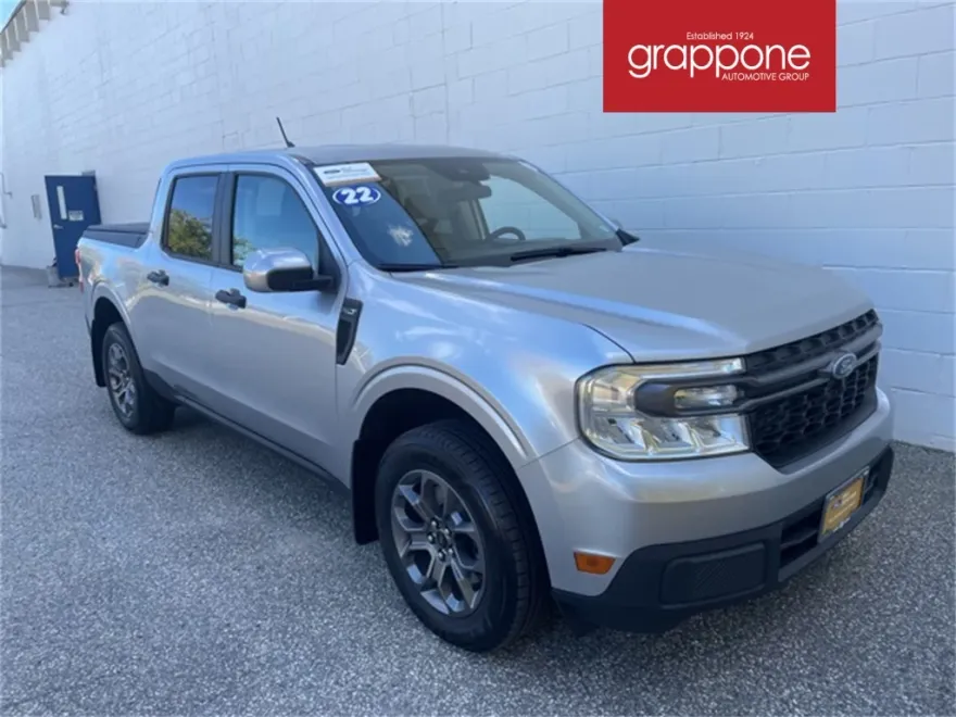 2022 Ford Maverick XLT photo 1
