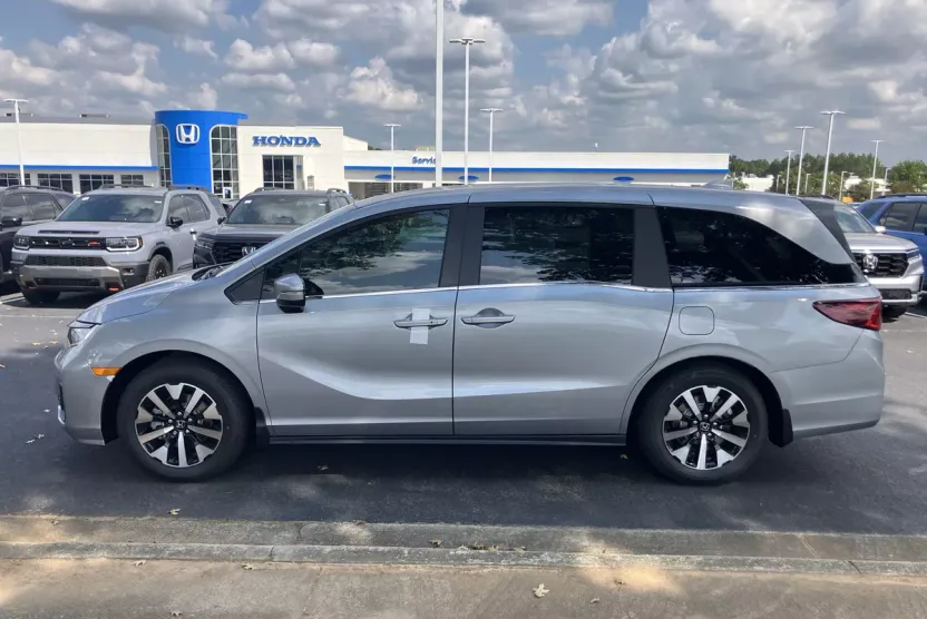 2026 Honda Odyssey EX-L photo 1