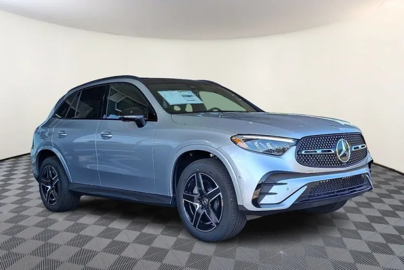 2026 Mercedes Benz GLC 300 4MATIC photo 1