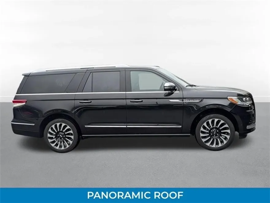 2024 Lincoln Navigator Black Label photo 1