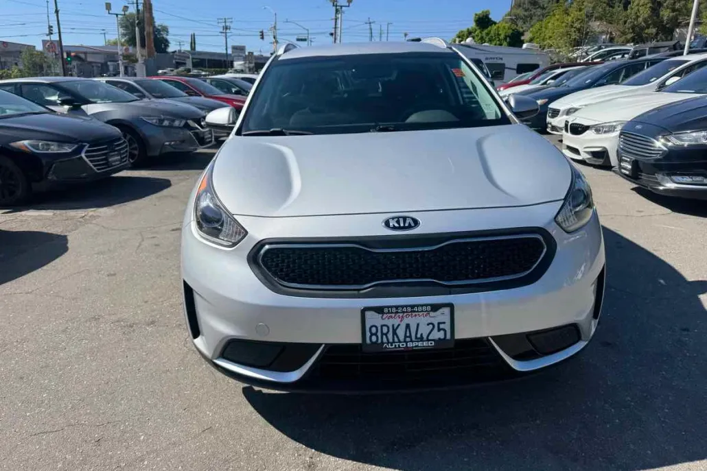 2019 Kia Niro LX photo 1