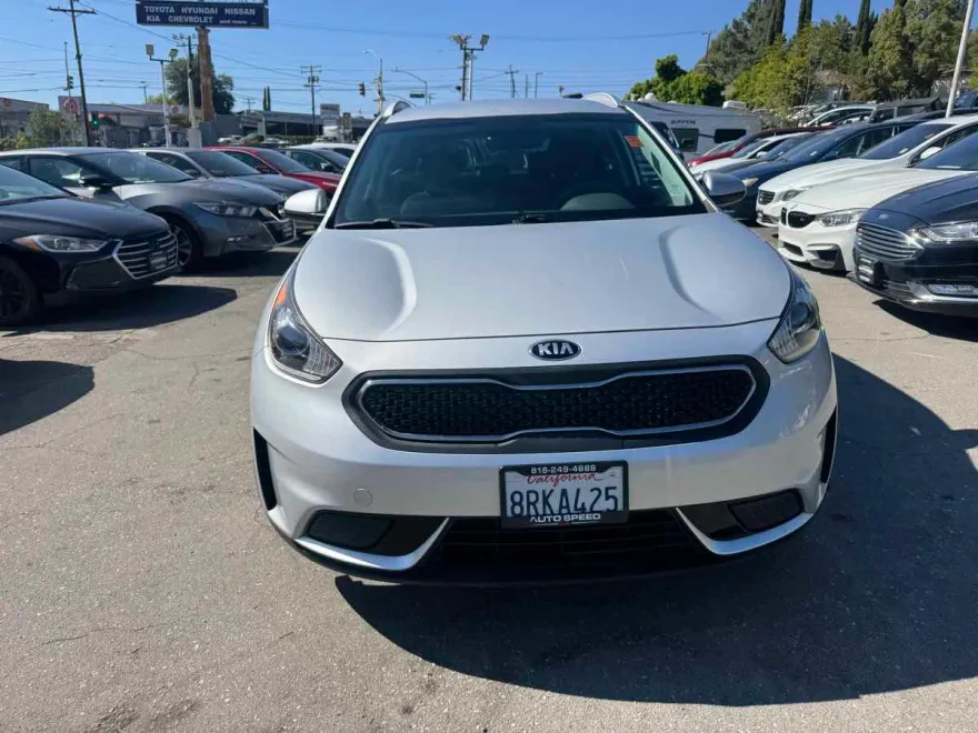 2019 Kia Niro LX photo 1