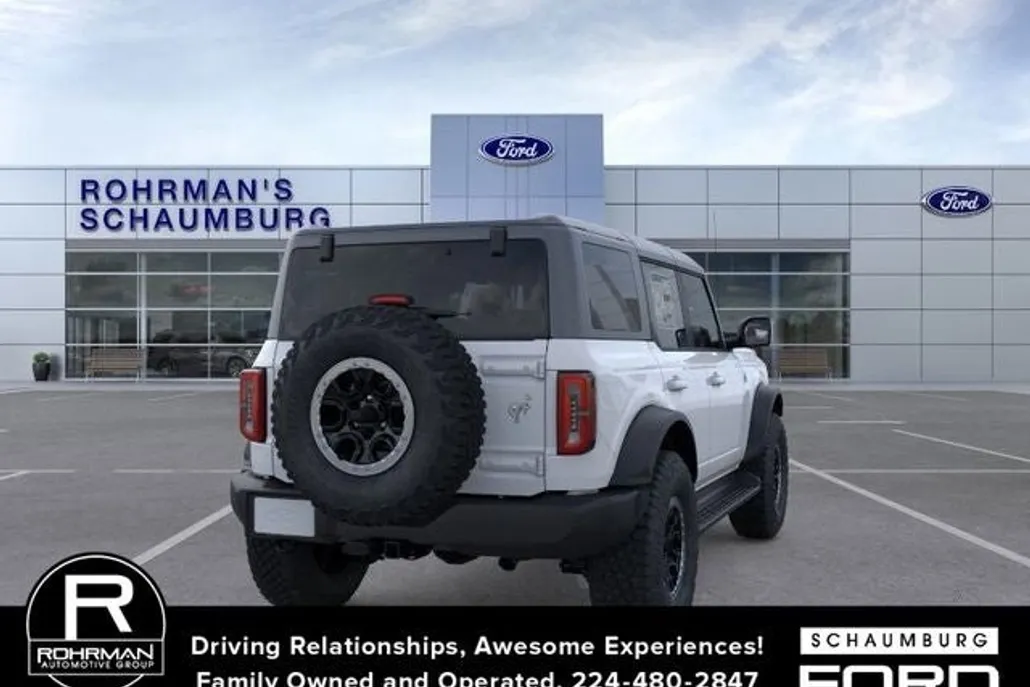 2025 Ford Bronco Outer Banks photo 1