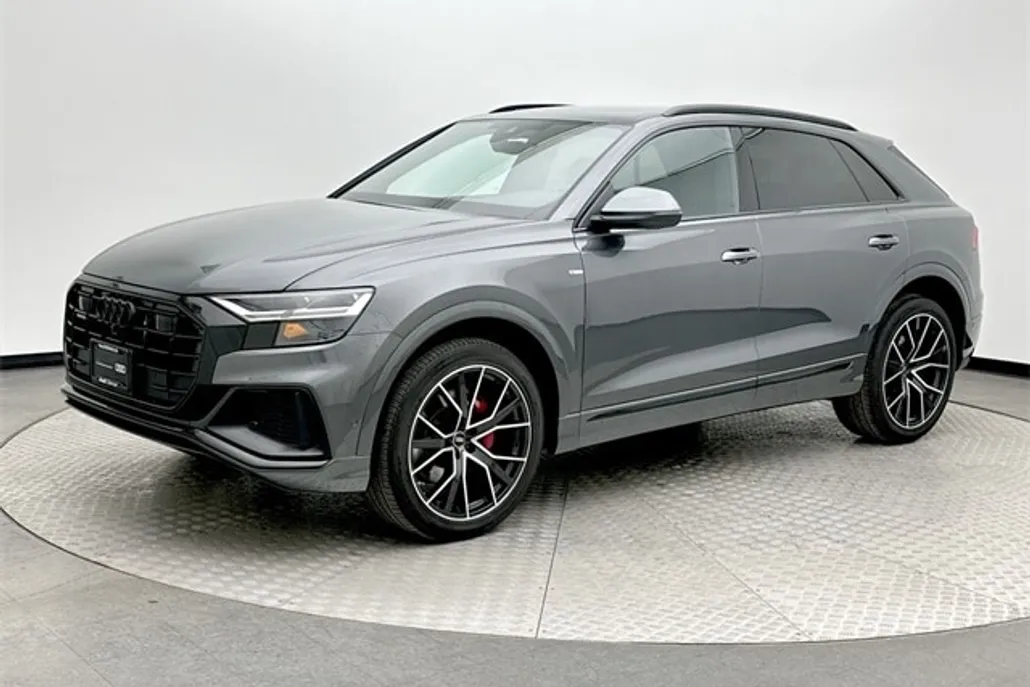 2022 Audi Q8 55 Premium Plus photo 1