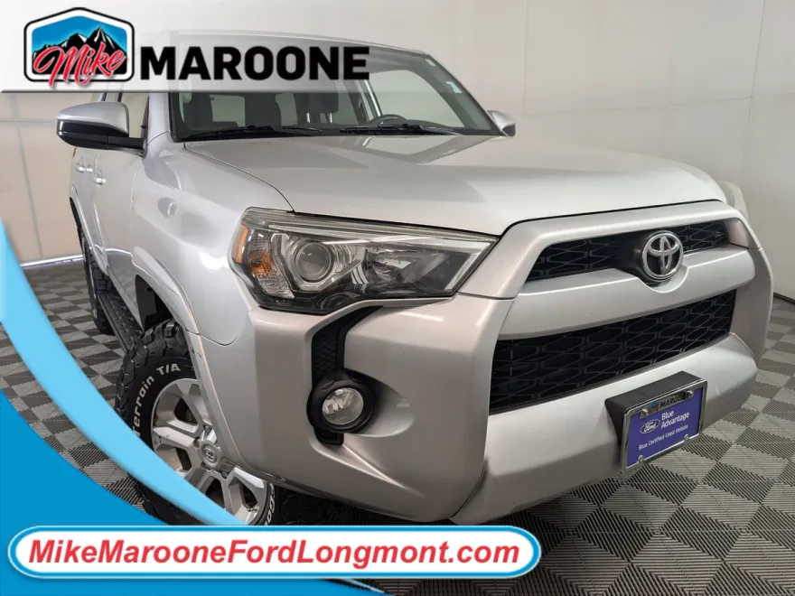 2018 Toyota 4Runner SR5 photo 1