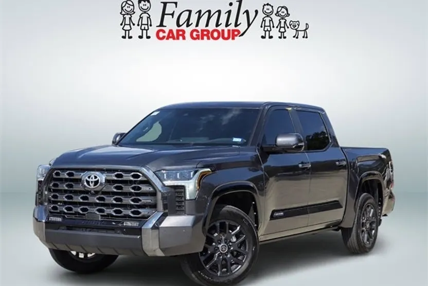 2024 Toyota Tundra Platinum photo 1