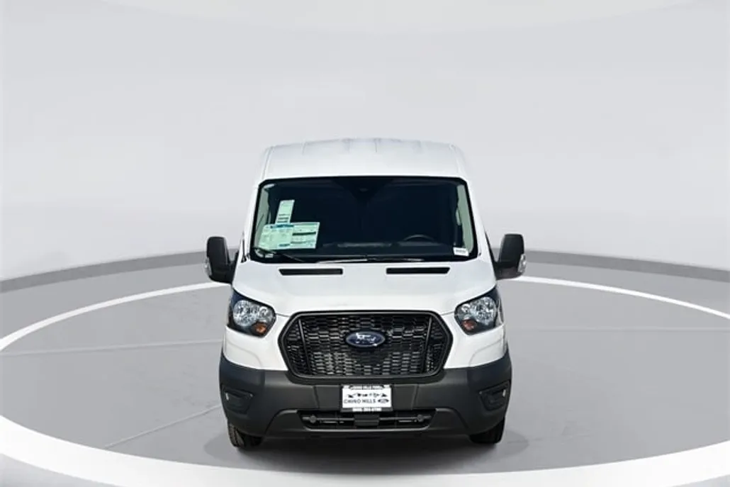 2025 Ford Transit photo 1