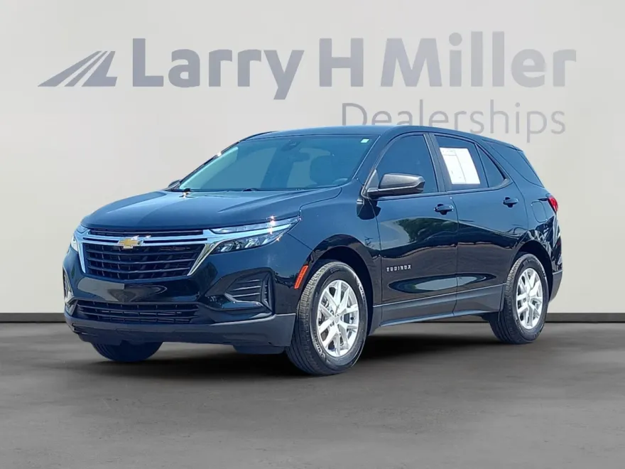 2024 Chevrolet Equinox LS photo 1