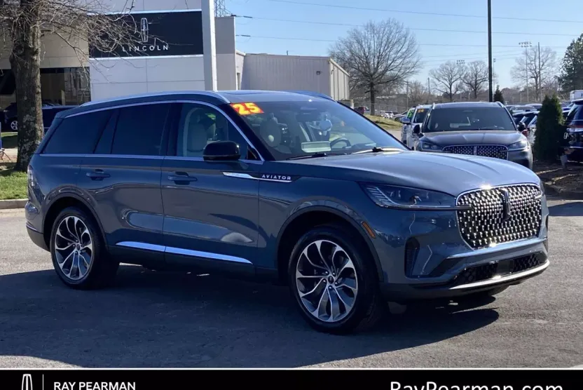 2025 Lincoln Aviator Reserve photo 1