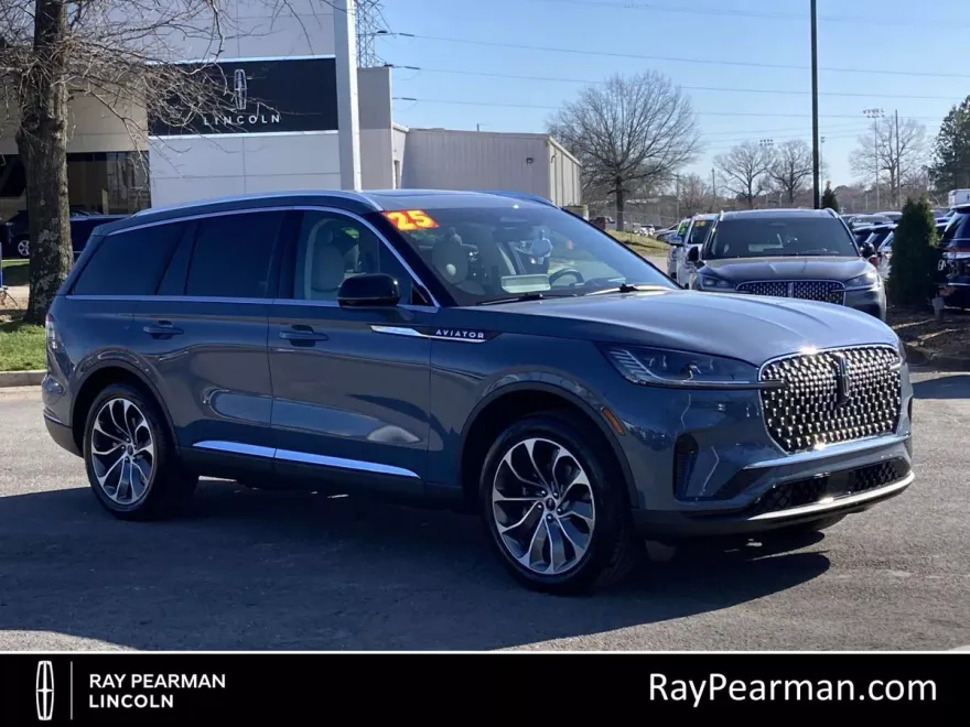 2025 Lincoln Aviator Reserve photo 1