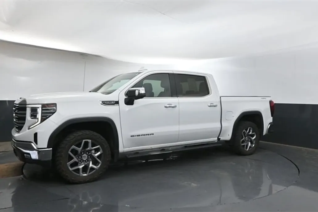 2022 Gmc Sierra 1500 SLT photo 1