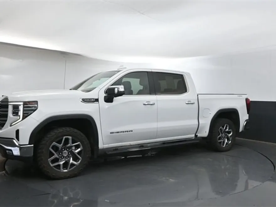 2022 Gmc Sierra 1500 SLT photo 1