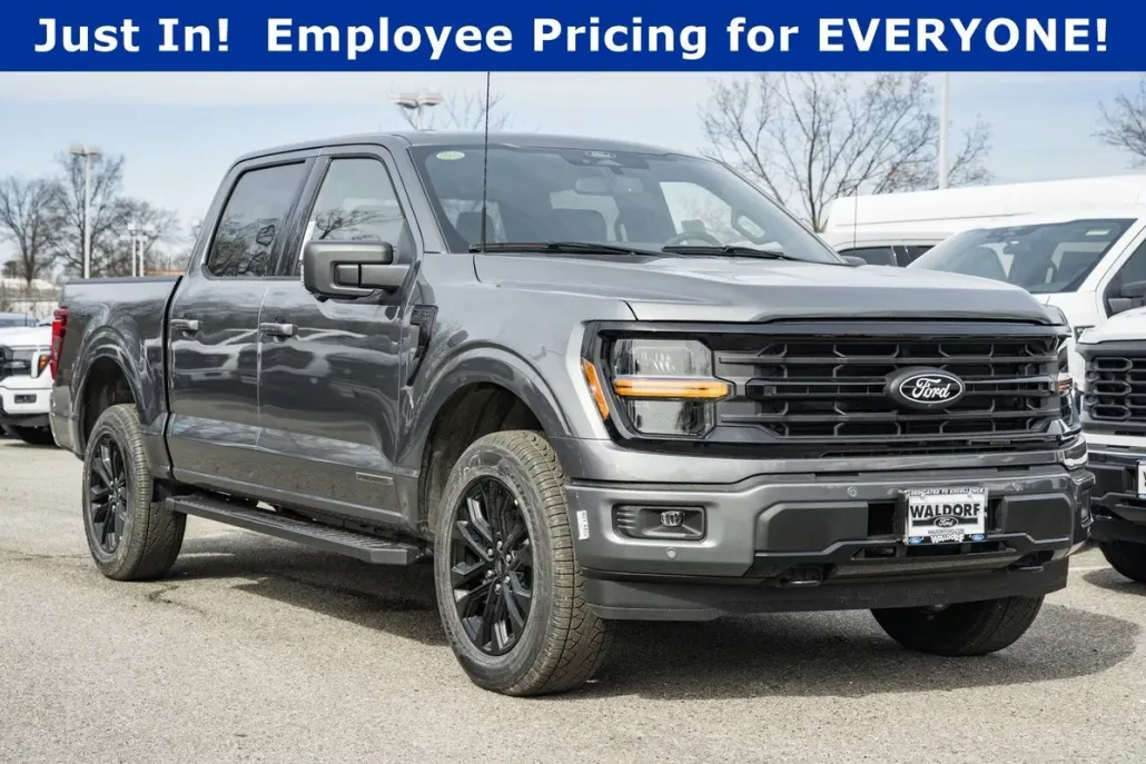 2025 Ford F-150 XLT photo 1
