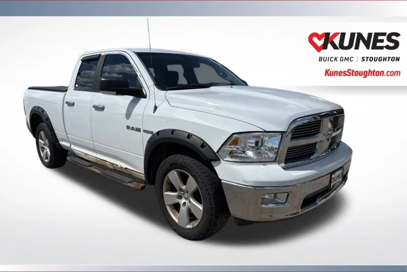 2010 Ram 1500 SLT photo 1