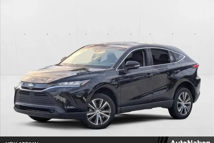 2022 Toyota Venza LE photo 1