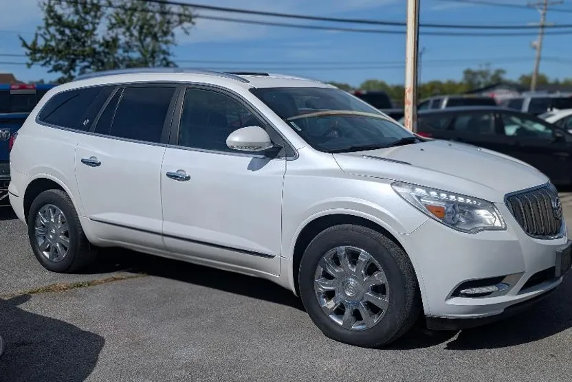 2017 Buick Enclave Leather photo 1