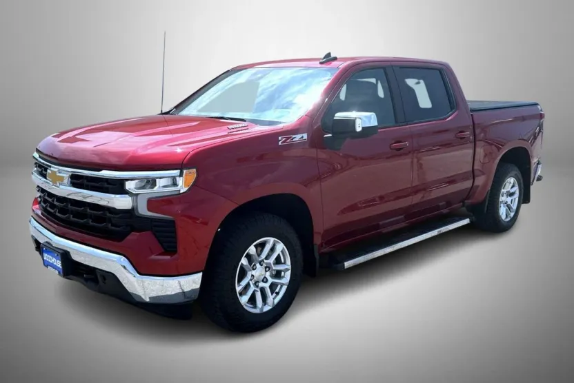 2023 Chevrolet Silverado 1500 LT photo 1
