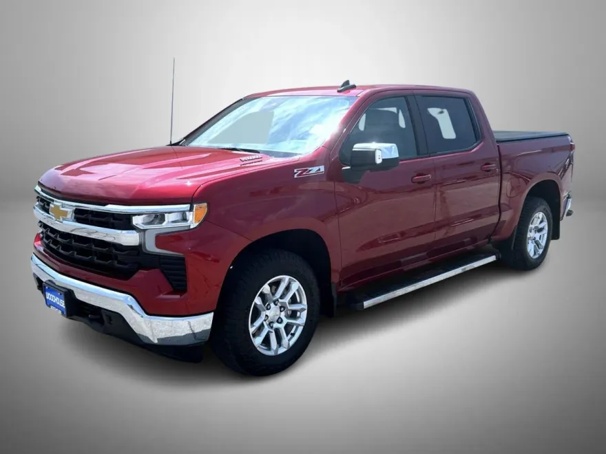 2023 Chevrolet Silverado 1500 LT photo 1