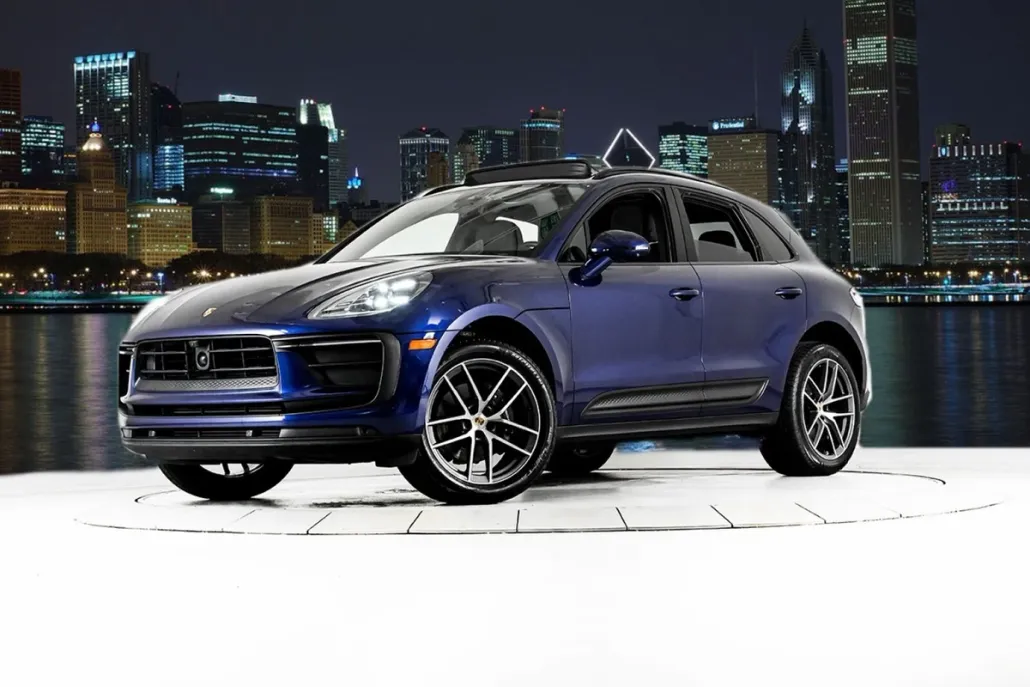 2024 Porsche Macan T photo 1