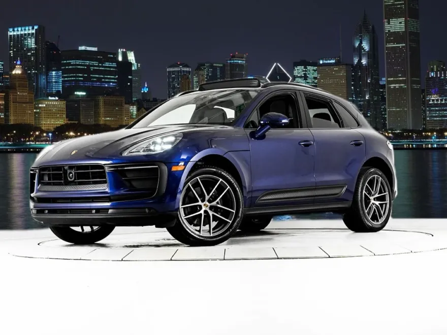 2024 Porsche Macan T photo 1