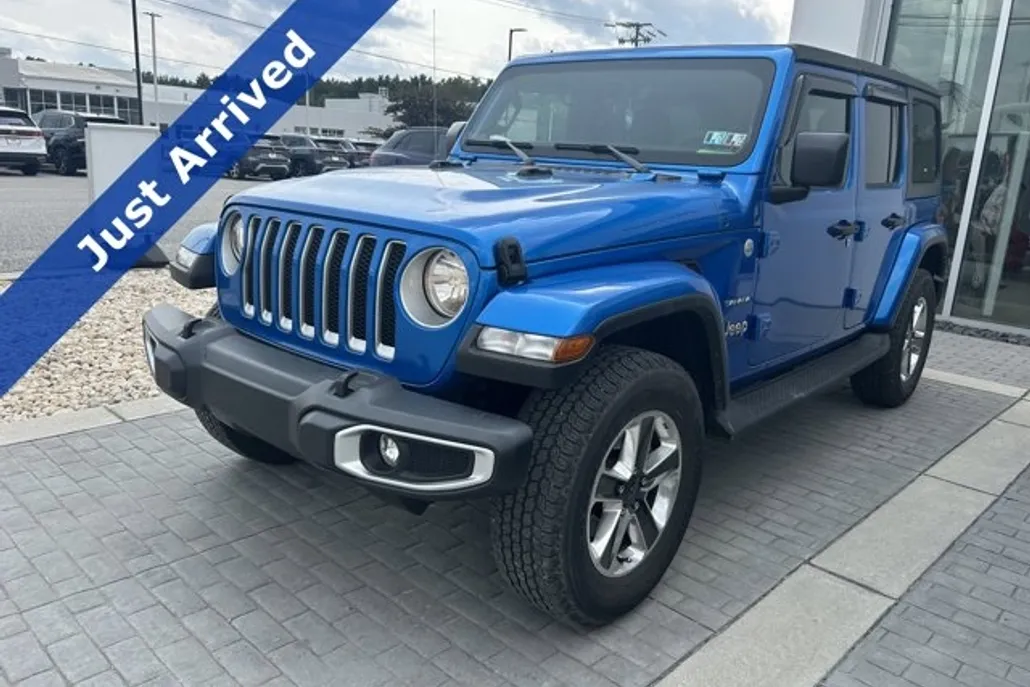 2022 Jeep Wrangler Unlimited Sahara photo 1