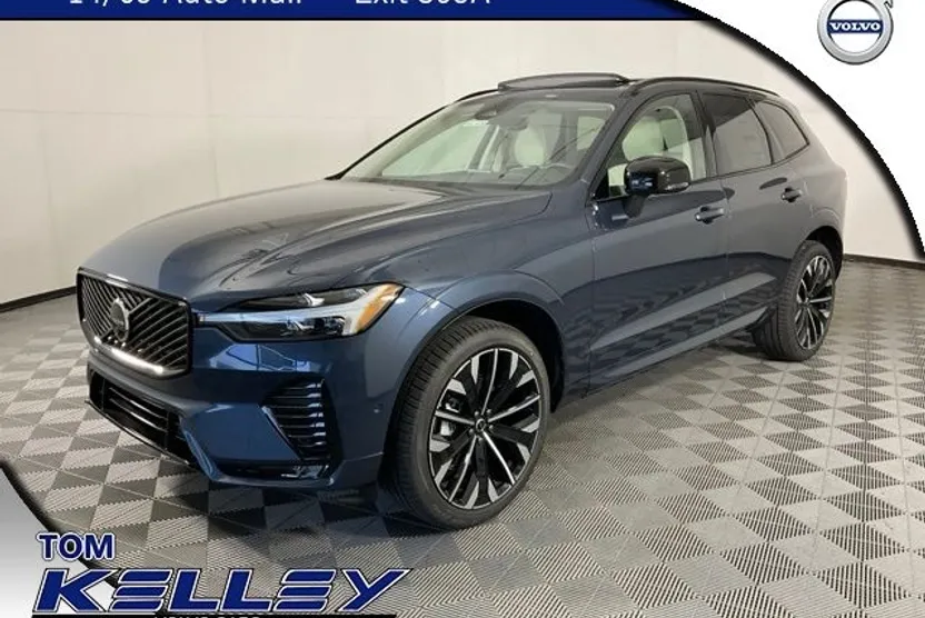 2026 Volvo XC60 B5 photo 1