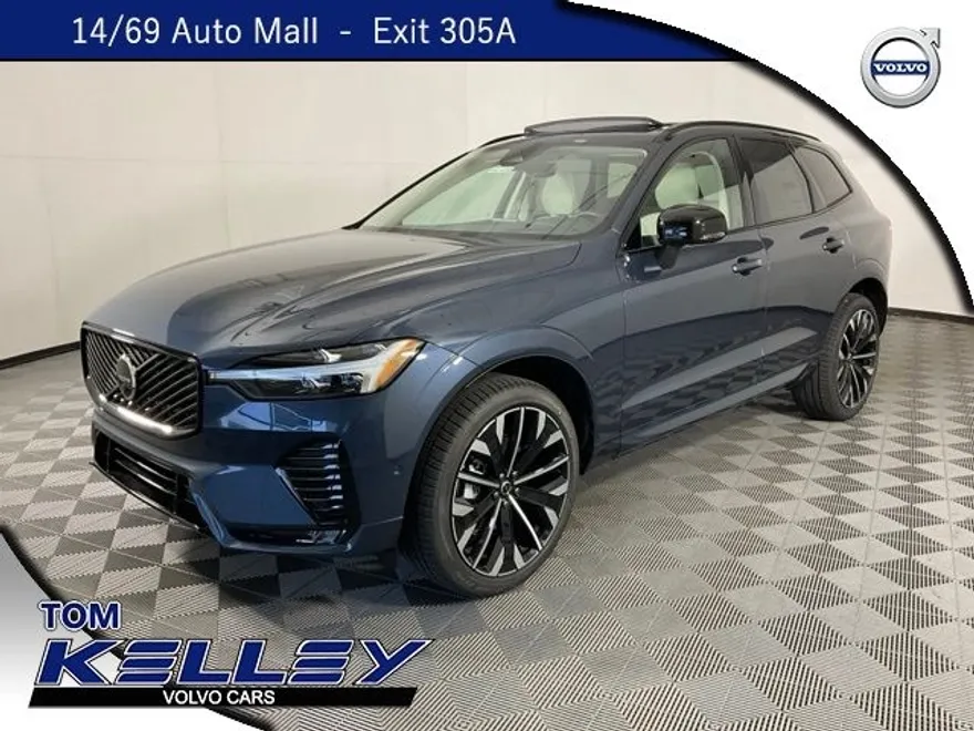 2026 Volvo XC60 B5 photo 1