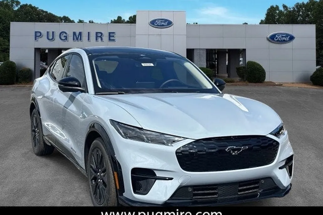 2025 Ford Mustang Mach-E Premium photo 1